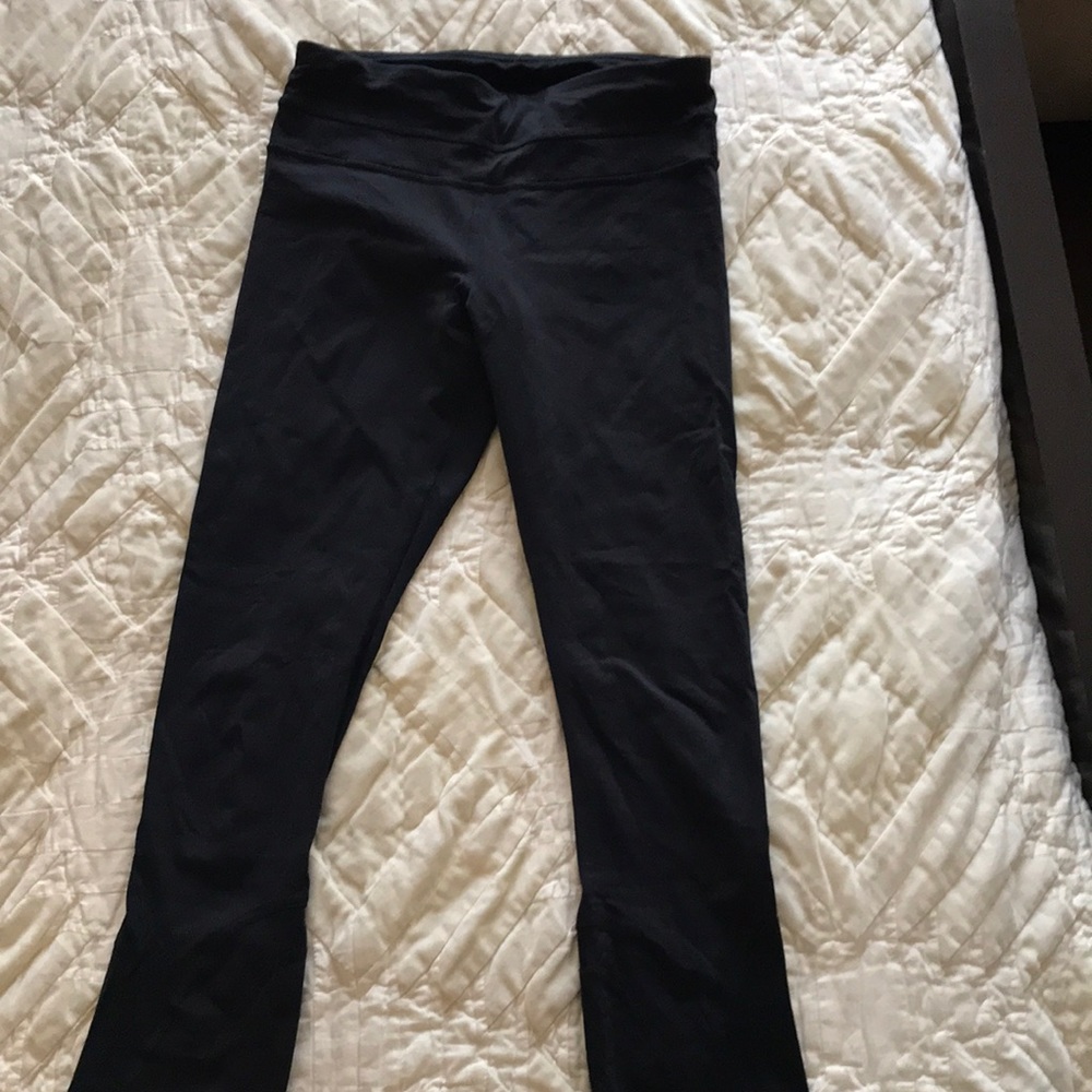 Lululemon black leggings with mesh detail
